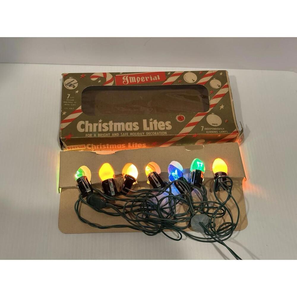 VINTAGE CHRISTMAS 7 IMPERIAL LIGHTS C-7 1/2 LAMPS WITH CLIPS IN BOX TESTED WORKS